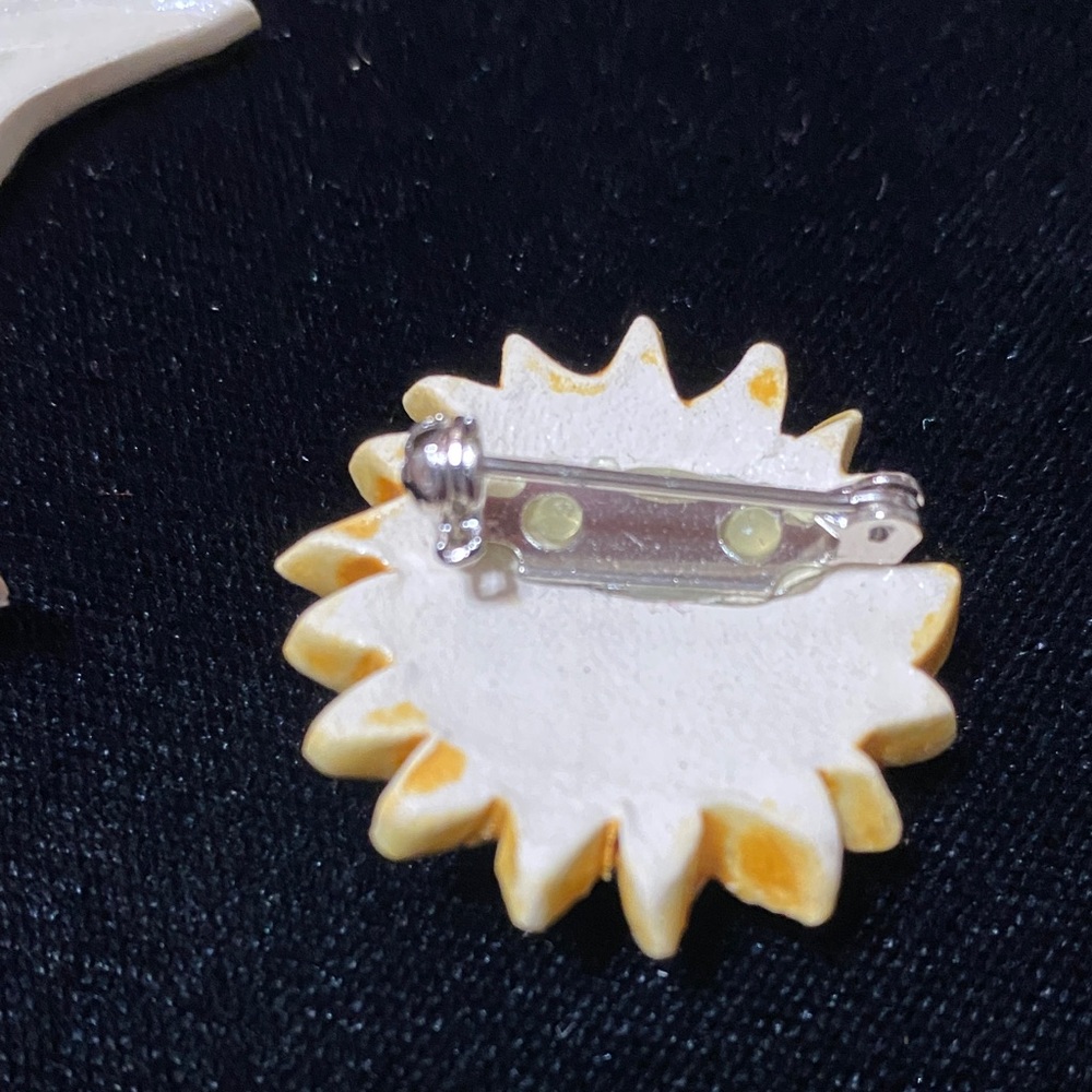 Vintage Sun and Moon ceramic Enamel Brooch pin set - Picture 3 of 14